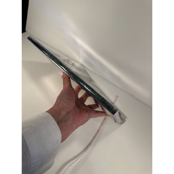 Neiman Marcus the book Vision March 2000. Catalog - Picture 2 of 15